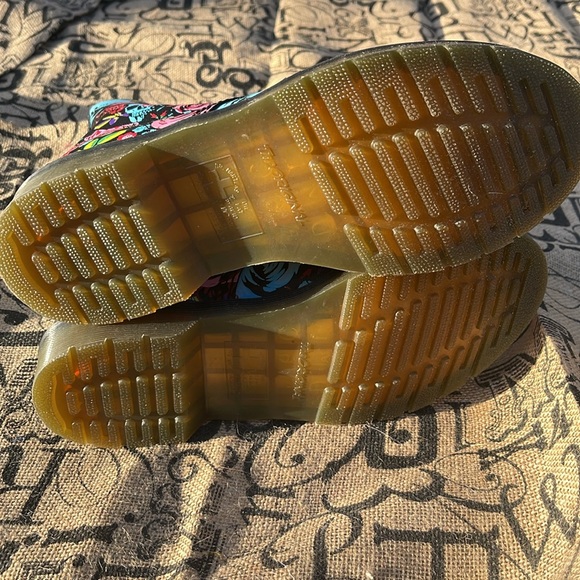 Dr. Martens 1460 Pascal Rose *Rare* FREE SHIPPING!! - Picture 2 of 5